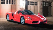 Уникално Ferrari Enzo беше продадено за почти рекордна сума