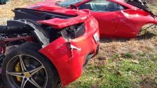 Ferrari 458 Italia след удар с 225 км/час