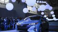 Toyota показа Prius с кабел