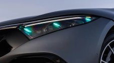 Mercedes получи разрешение да използва тюркоазени светлини