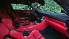 Новата суперкола на Lexus разкри интериора си