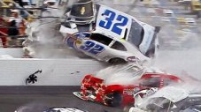 Страховита катастрофа окървави Daytona 500