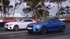 BMW M5 срещу Mercedes-AMG E 63 S: нова битка на суперседаните (ВИДЕО)