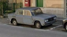 Тази Lancia стои паркирана на улицата... 47 години
