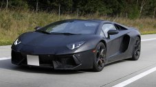 Обновеният Lamborghini Aventador бе хванат на тестове