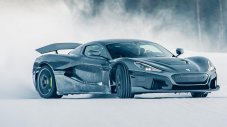 Автомобилен шеф разбил Rimac Nevera при дрифт