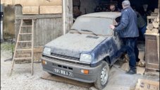 Класическо Renault 5 беше открито след 43 години в гараж