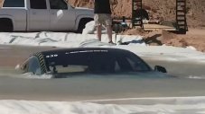Tesla може да върви под вода - но ще ви излезе скъпо