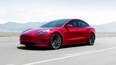 Tesla съди двама бивши служители за изтичането на данни