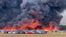 3500 коли изгоряха на паркинг във Флорида