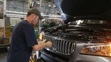 BMW отваря конвейер за 150 000 коли в Мексико