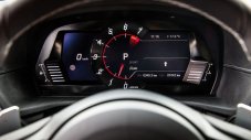 И приборният панел на Toyota Supra се оказа на BMW