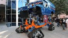 Доработен Hummer Н1 ще покорява Южния полюс
