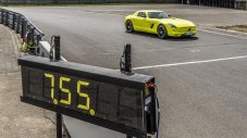 Mercedes SLS AMG Electric Drive закова рекорд на Нюрбургринг 
