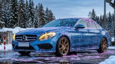Евтина автомивка в студа унищожава боята по-бързо от корозията