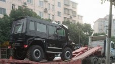 Unimog U5000 SUV не бе пуснат в китайски град