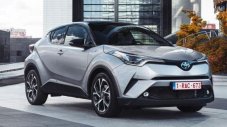 Toyota вдигна цените на кросоувъра C-HR 