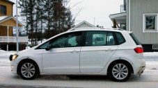 Volkswagen тества серийния Golf Sportsvan