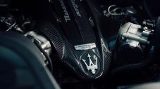 Най-добрият двигател на Maserati става хибрид, но не и PHEV