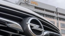 Peugeot и Citroen завършиха сделката по купуване на Opel