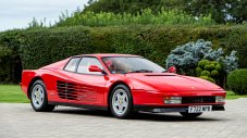 Много специално Ferrari Testarossa се продава на търг