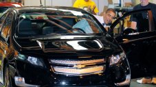 GM и Chrysler отрязаха кандидатите за президент