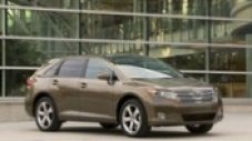 Toyota пуска специален кросоувър за американския пазар