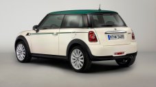 MINI представи два дизайнерски модела