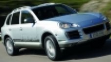Porsche ще пусне хибриден Cayenne