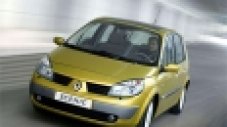 Renault Scenic в сервизите заради възможен проблем с ръчната спирачка