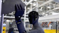Новият робот на BMW се оказа стряскащо хуманоиден