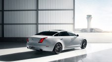 Jaguar разкри най-разкошния XJ  