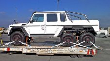 Араби вече си пазаруват Mercedes G63 AMG 6&times;6 V8 Biturbo 