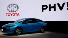 Toyota си промени мнението за хибридите