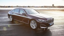 BMW обнови и хибридната 7-Series