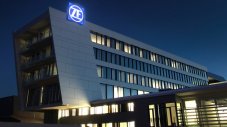 BMW ще продължи да разчита на кутии ZF
