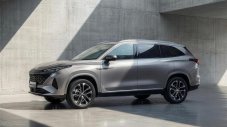MG пусна 7-местен PHEV на пазара в Европа