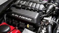 Редови "шестак" сменя легендарния HEMI V8
