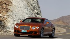 Bentley заменя бензина с ток