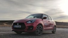Категория оса: тестваме новото Suzuki Swift Sport