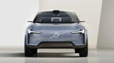 Volvo предизвиква Tesla Model Y с нов електрически SUV