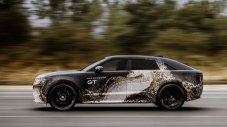 Land Rover изненада с нестандартен модел
