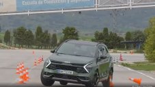 Новата Kia Sportage почти се справи с &bdquo;Лосовия тест&ldquo;
