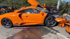 Пилот от Формула 1 потроши McLaren Senna LM