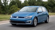 Volkswagen изтегля е-Golf в сервизите