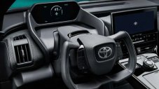 Toyota: Не сме против електричеството, но трябват и алтернативи!