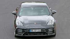 Porsche Panamera подобри рекорд на &bdquo;Нюрбургринг&ldquo;
