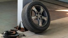 Ново проучване показа как износването на гумите вреди на околната среда