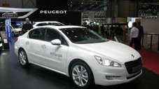 Peugeot показа трети дизелов хибрид