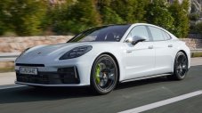 Porsche представи две нови хибридни верси на Panamera